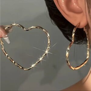 Gold Heart Shaped Twisted Hoop Earrings Lightweight Statement NWT